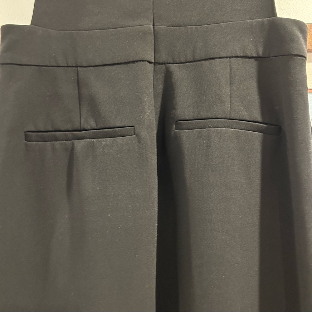 Simons Contemporaine Wide Leg Crop V-Neck Sleeveless Jumpsuit Black - Picture 7 of 9